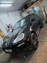 Porsche Cayenne Turbo 368kW Turbo - Porsche Cayenne aus 2007: Turbo