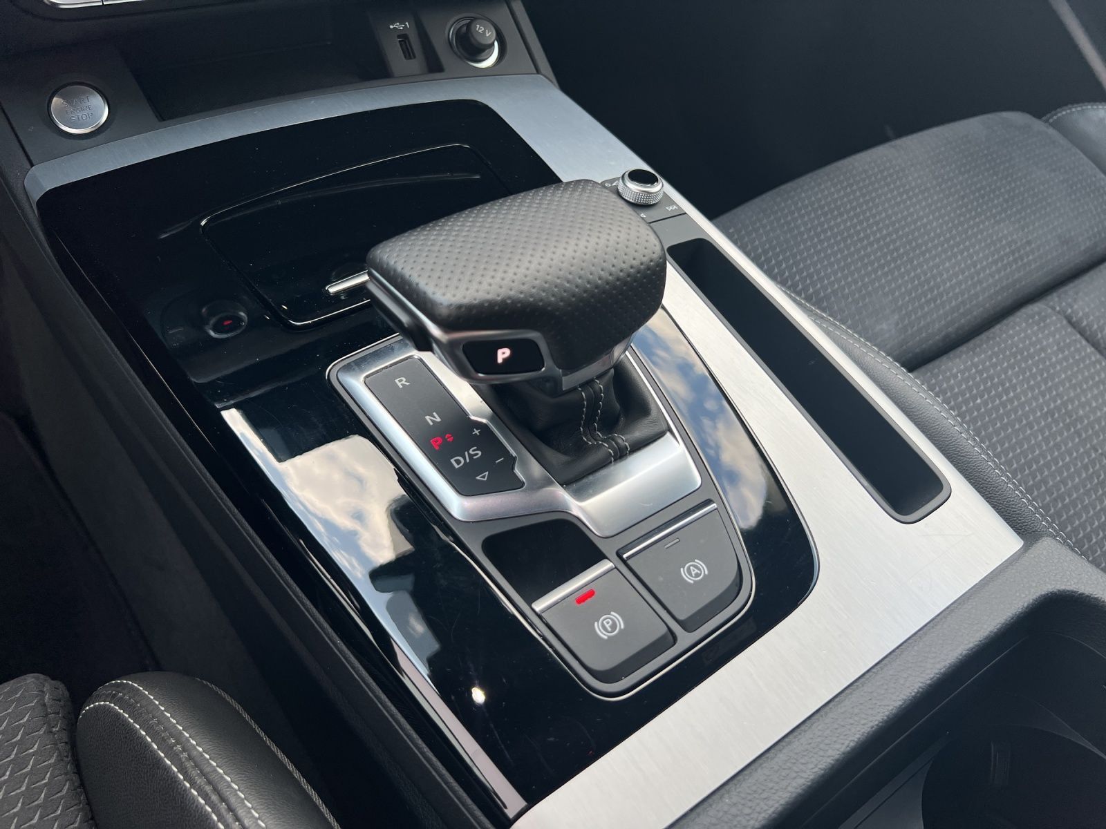 Q5 S line 40 2.0 TDI quattro S tronic AHK*Navi