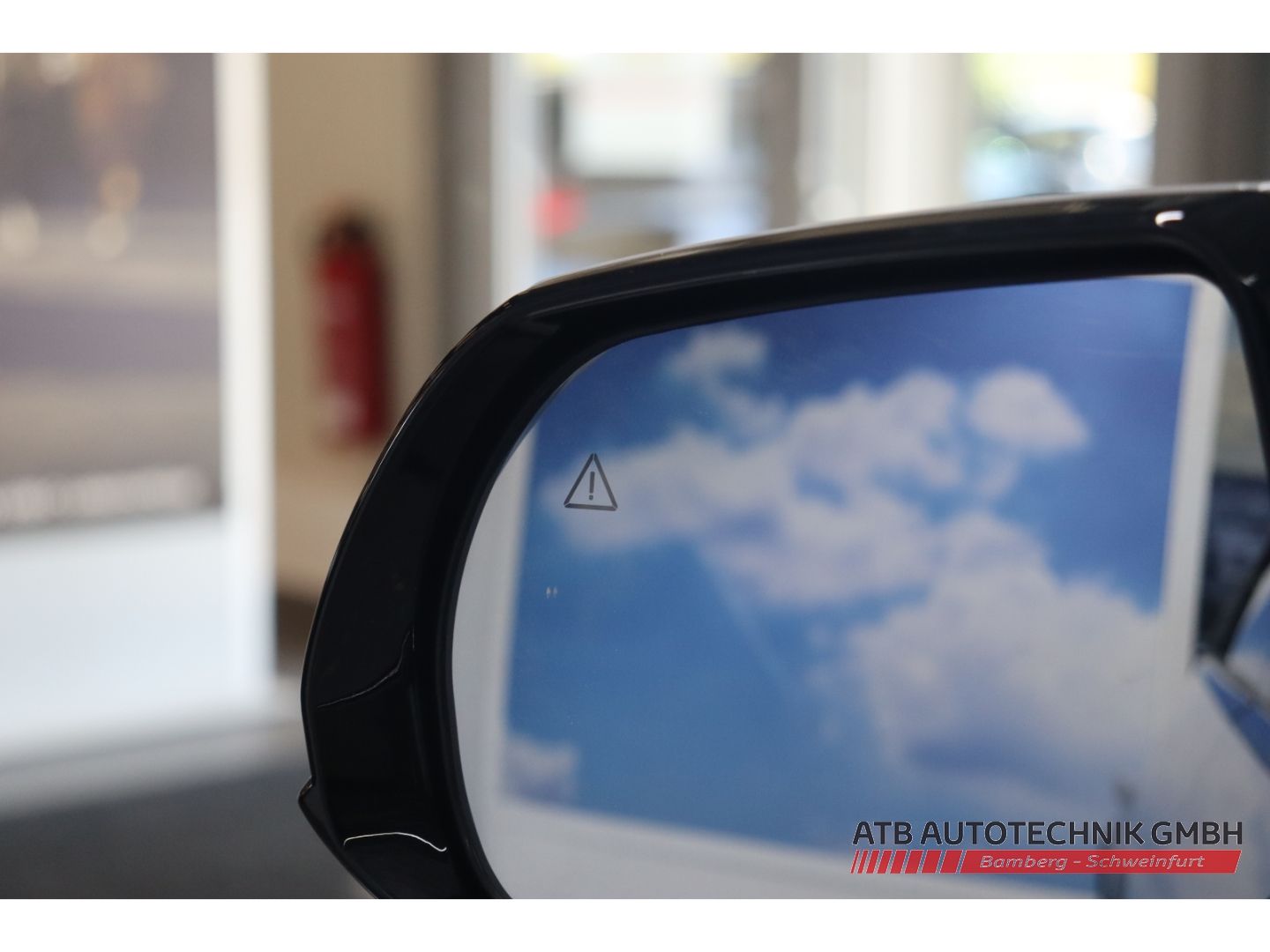 Fahrzeugabbildung Hyundai IONIQ 5 UNIQ MY26 84 kWh 4WD 325 PS Navi Soundsy