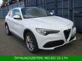 Alfa Romeo Stelvio Super Q4 - Alfa Romeo: Weiß