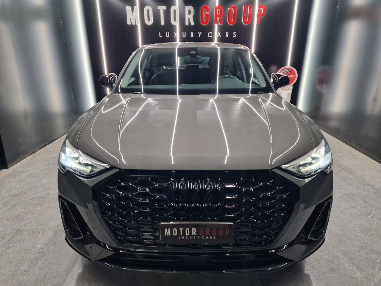 Audi Q3 SPB 35 TDI S tronic Business 2.0 150CV imagem 2