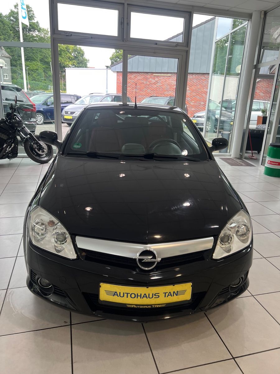 Fahrzeugabbildung Opel Tigra Twin Top Design Edition CABRIO