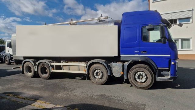 Volvo FM 420 8x2 