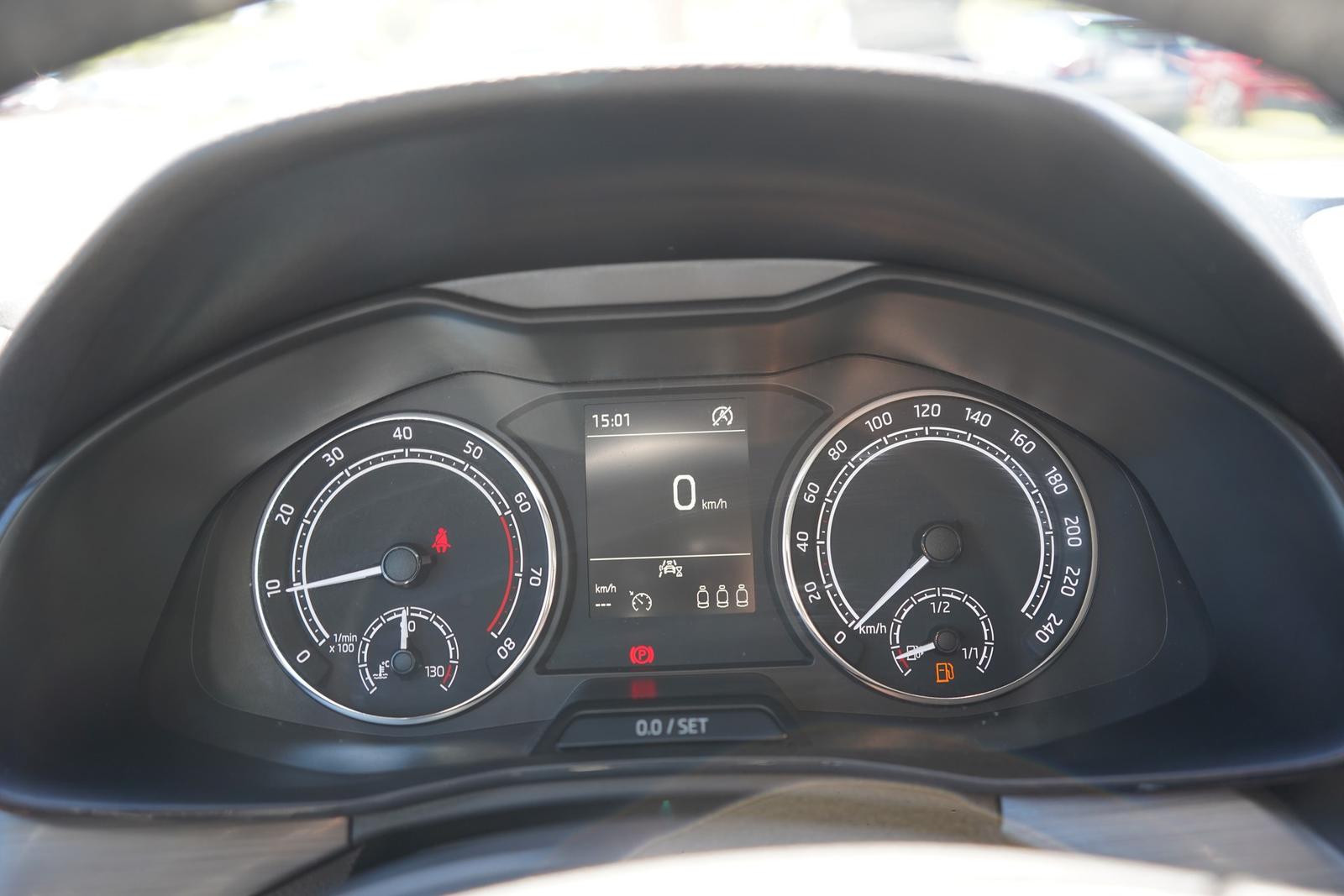 Skoda Kamiq 1.0 TSI Scoutline Android Apple Tempomat D