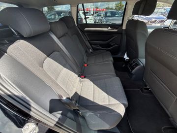 Volkswagen Passat Variant - 8