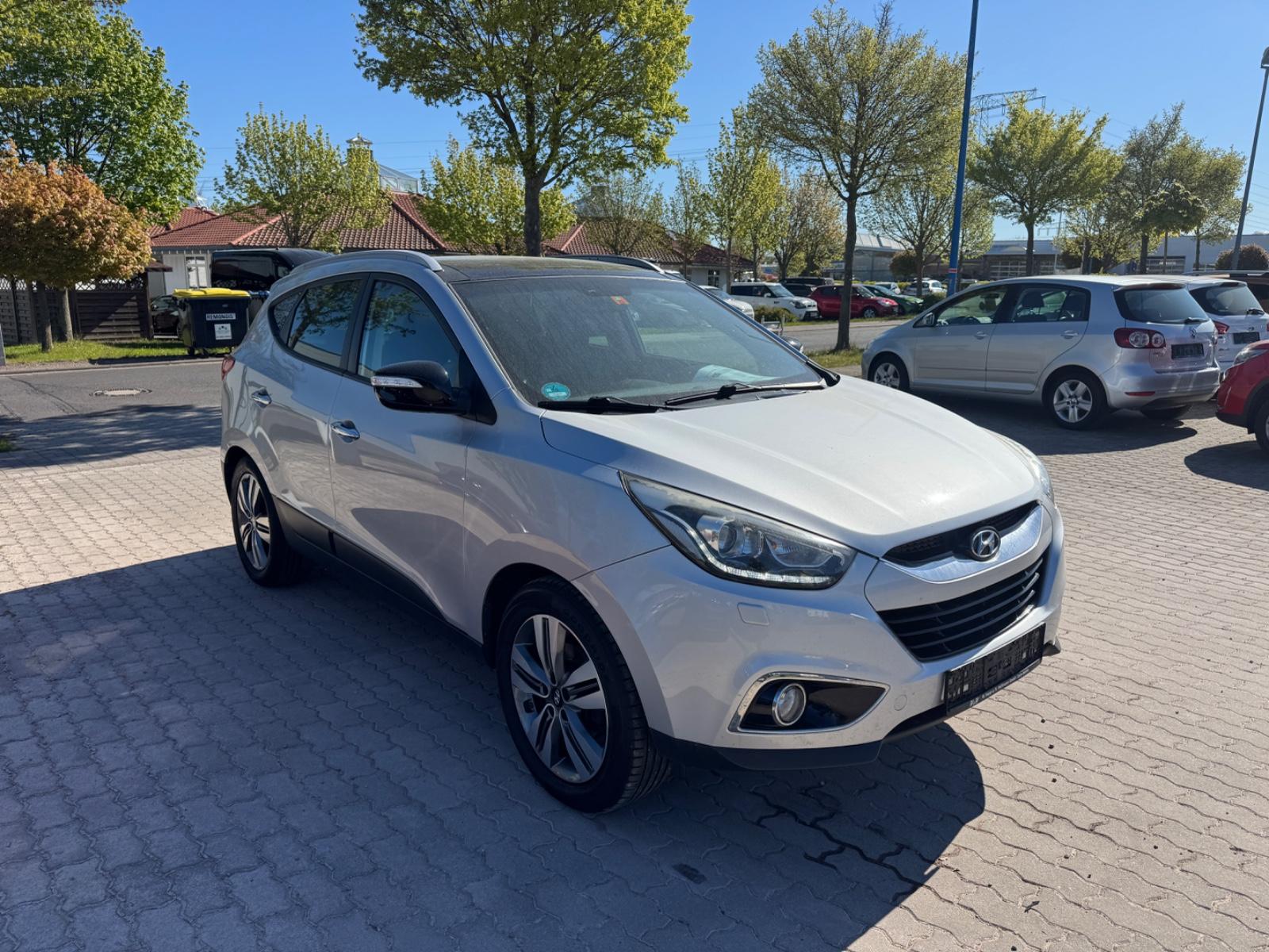 Hyundai ix35  AWD Panorama/Navi/ LED