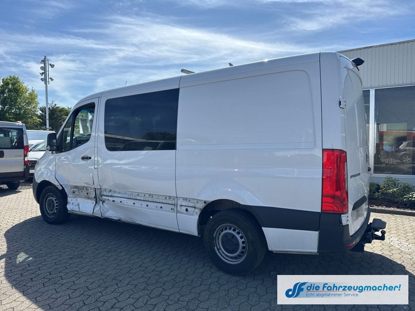 Fahrzeugabbildung Mercedes-Benz Sprinter MIXTO 315CDI DoKa L2H1 *SEITENSCHADEN