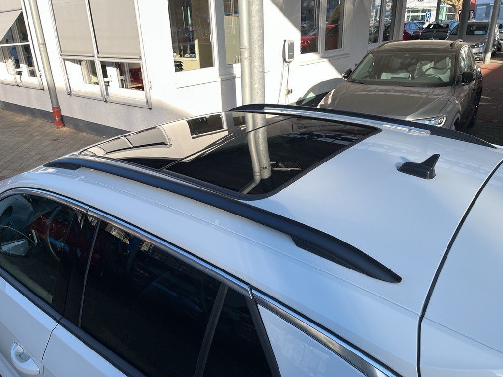 Volkswagen T-Roc - Bild 12