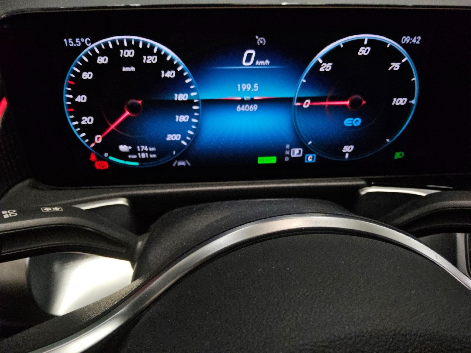 Mercedes-Benz EQB 300 4M Progressive 7-Sitze T-Leder Navi LED foto 8