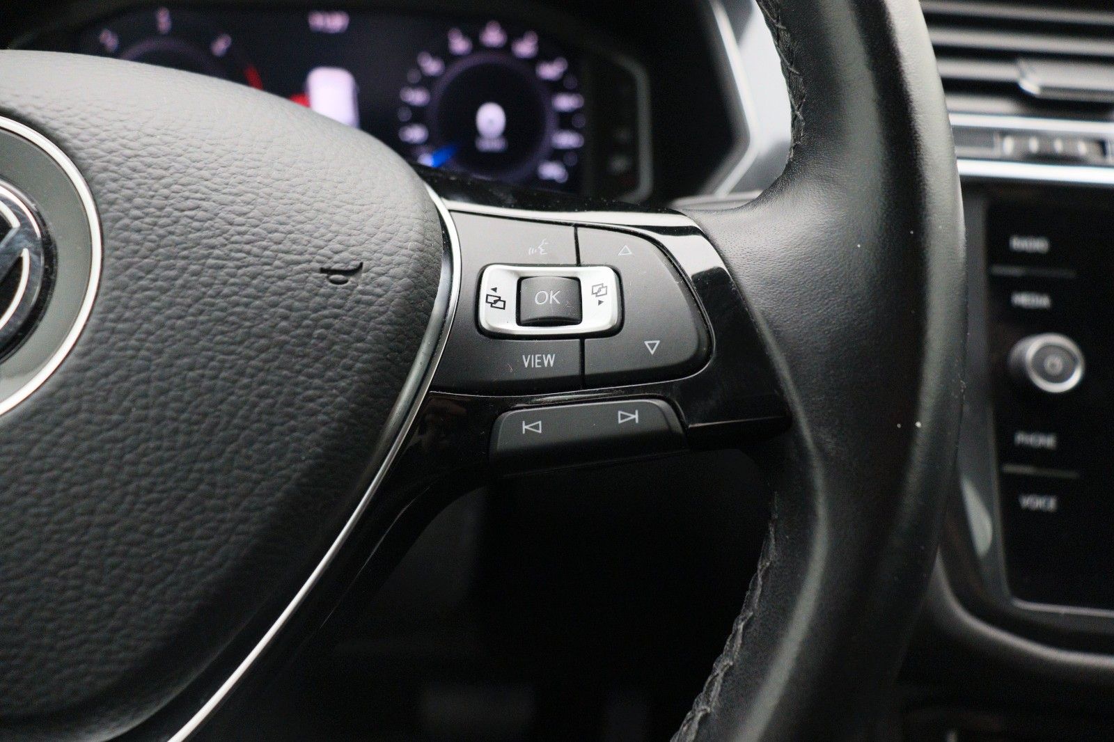 Fahrzeugabbildung Volkswagen Tiguan Allspace Highline 4M ACC Panorama Kamera