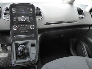 Renault Scenic - 11