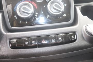 Fotografie des Opel Movano 2.2 BlueHDi 140 L3H2 Cargo Paket