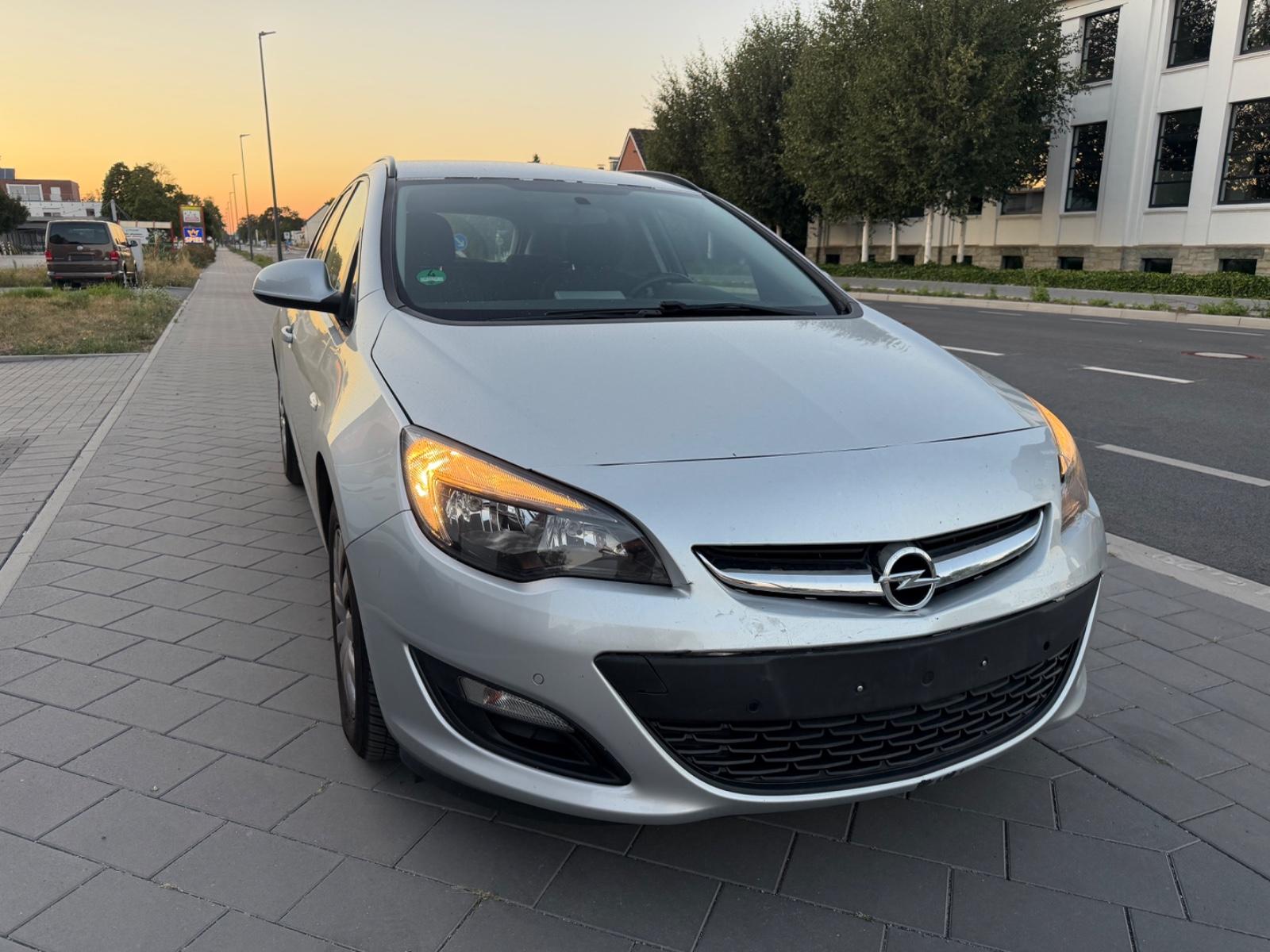 Opel Astra 2015 — photo 5
