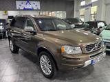 Volvo XC90 3.2i*AWD*1Hd*7Sitz*TV*Navi*Leder*Xenon*BLIS - Volvo: 7 Sitzer