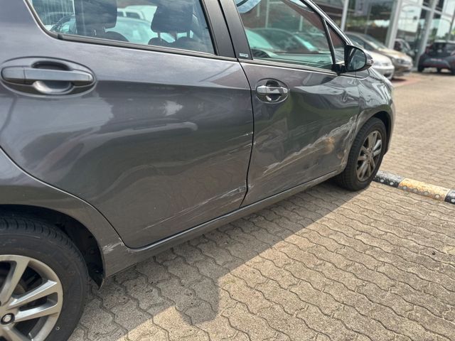 Toyota Yaris  1,0-l-Dual-VVT-i Edition-S *Unfall*
