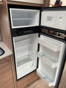 Dethleffs Grand Alpa 7820-2 *Hecksitzgruppe**Längsbetten*
