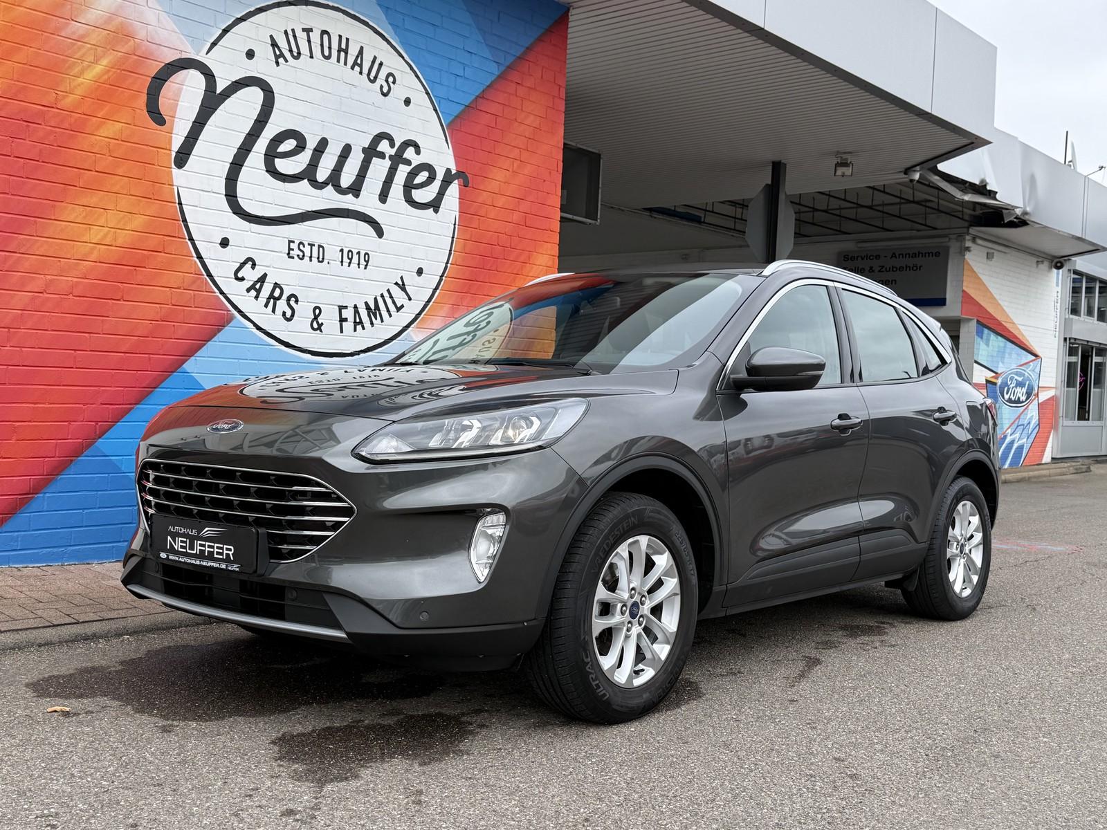 Ford Kuga Hybrid Titanium Allrad/AHK schwenkbar
