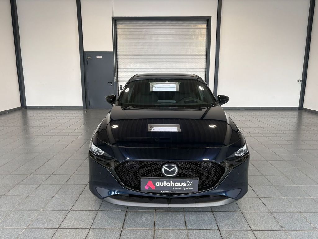 Mazda 3 — fotografia 2