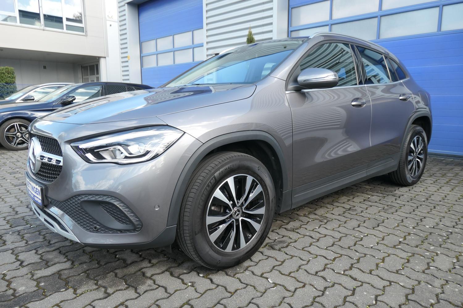 Mercedes-Benz GLA 180 d Style LED Kamera Top Zustand!