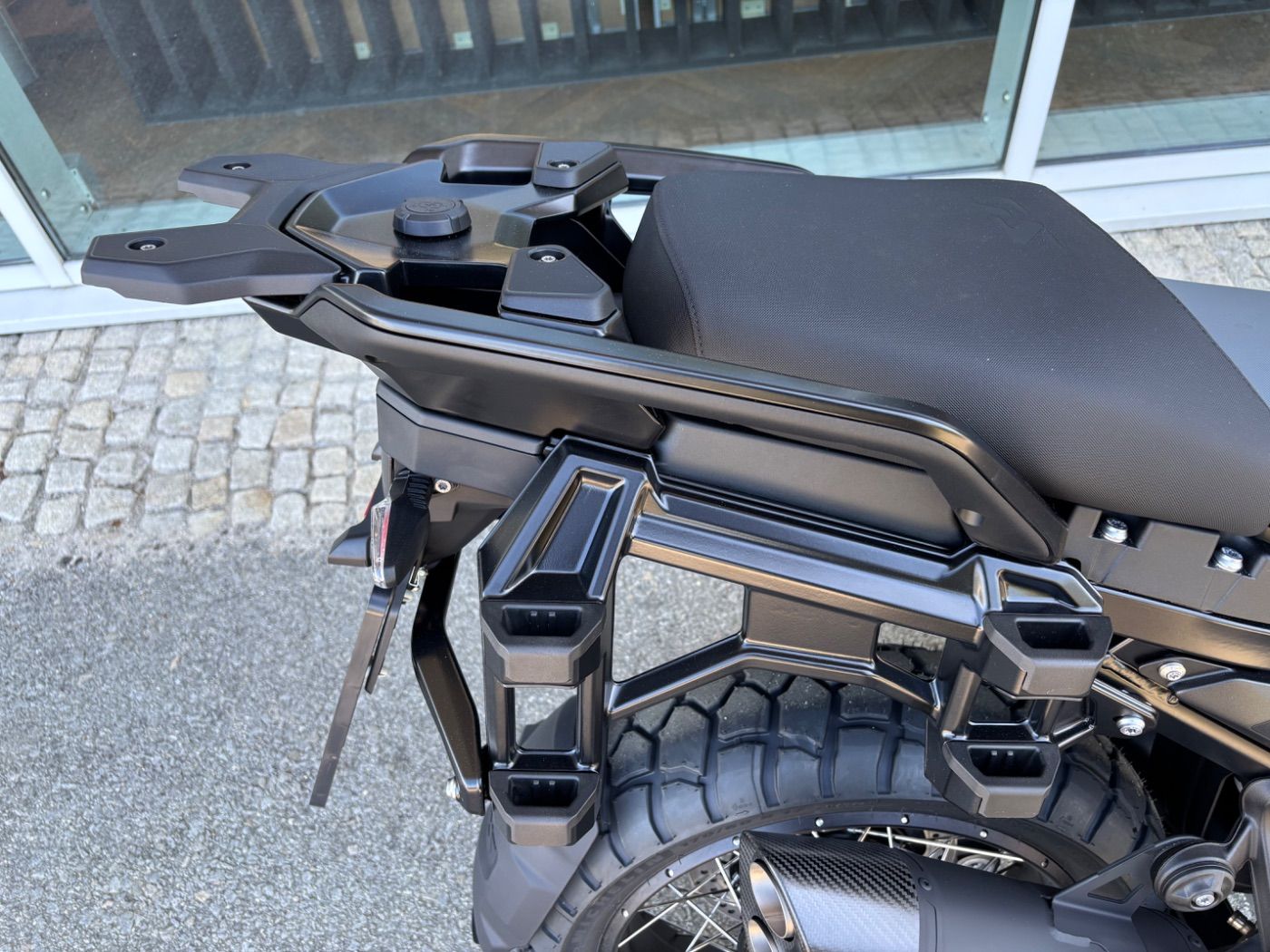 Fahrzeugabbildung BMW R 1300 GS Adventure 3 Pakete Triple Black ASA 10