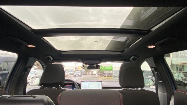 Fahrzeugabbildung Ford Focus Turnier ST-Line X, Styling*PANO*Matrix-LED
