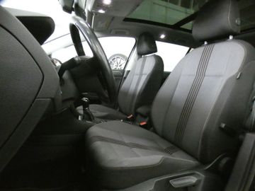 Volkswagen Golf - 10