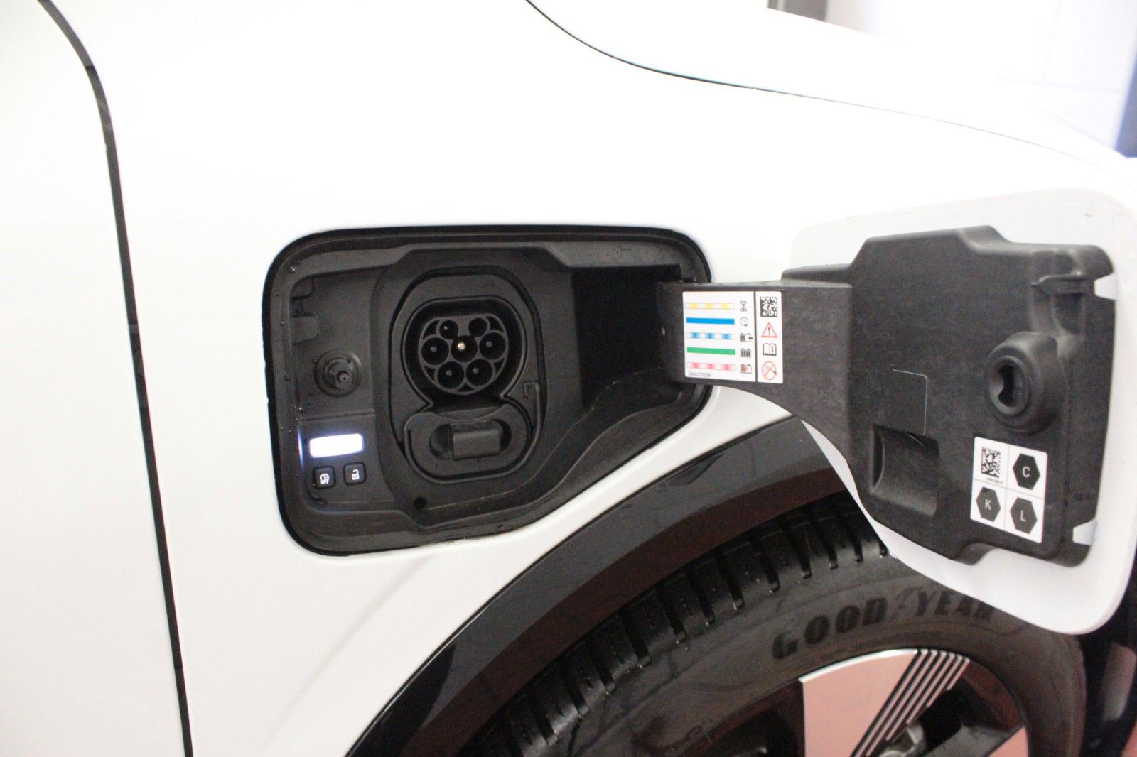 Fahrzeugabbildung Renault Megane E-Tech Electric Equilibre  boost charge