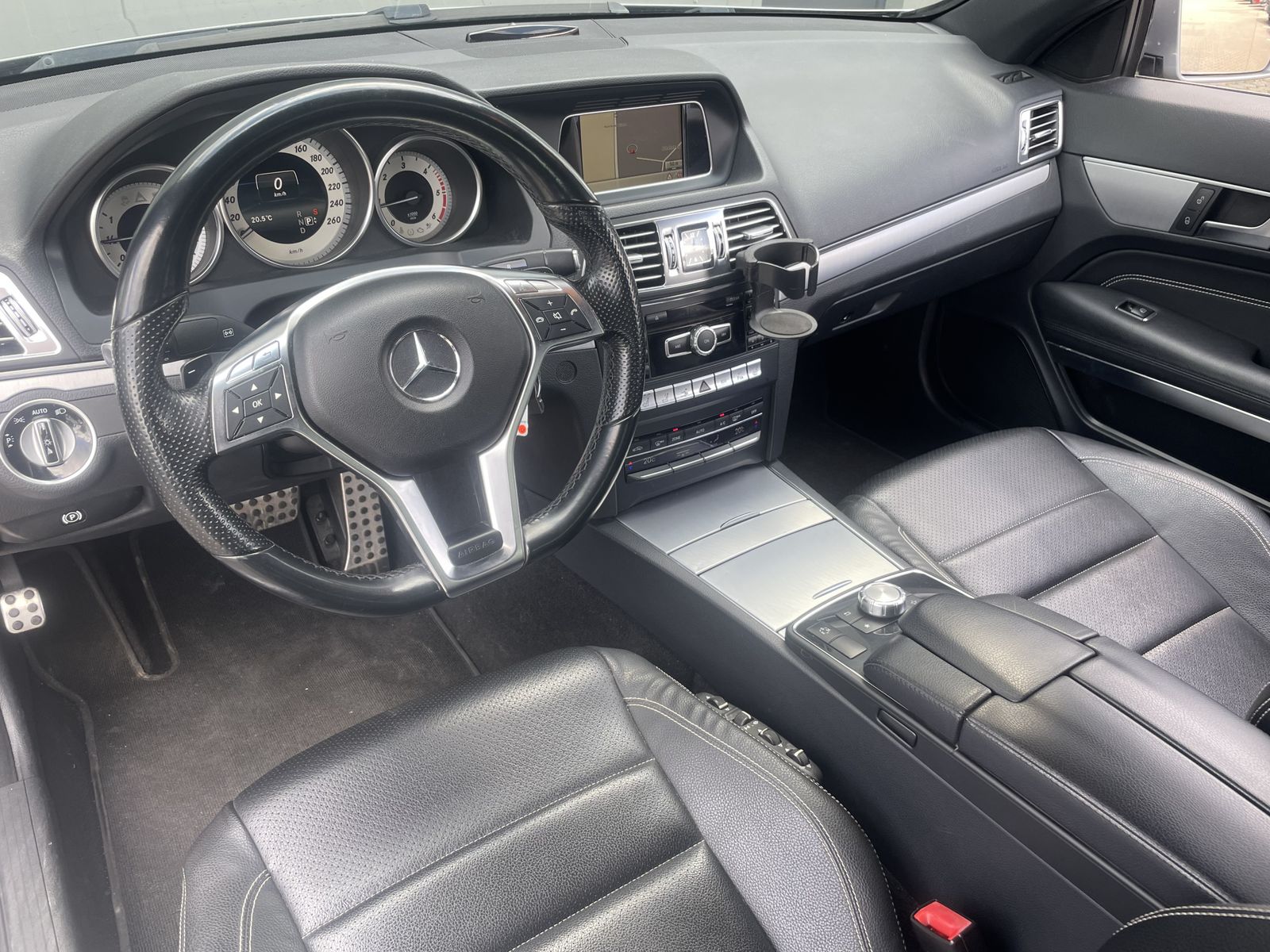 Fahrzeugabbildung Mercedes-Benz E 250 CDI Cabrio AMG-Line NAV+LED+SHZ+PP+18ZOLL