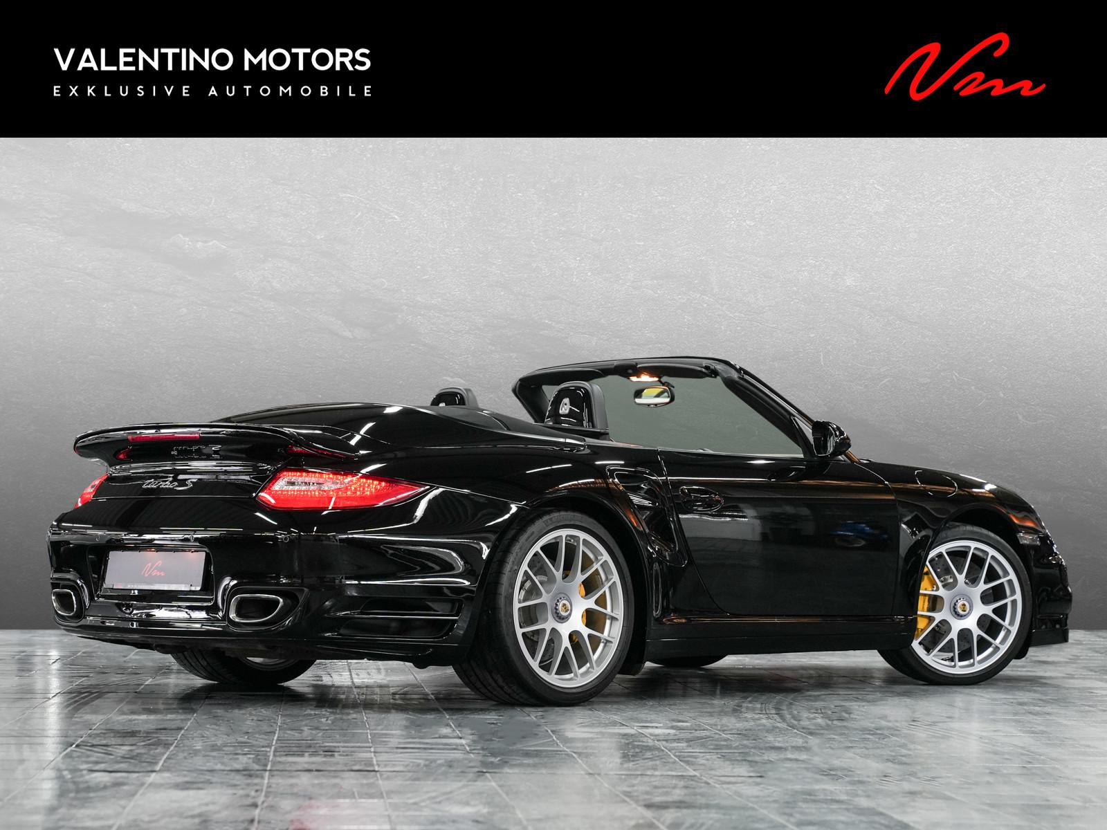 Porsche 997 Turbo S Cabrio - Exklusiver Volllederumfang
