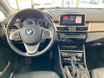 BMW 225 Active Tourer - 12