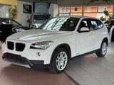 BMW X1 18 i sDrive - BMW X1 aus 2012 mit Benzin-Antrieb: Geländewagen