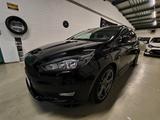 Ford Focus Turnier ST-Line SERVICE/ZAHNRIEMEN NEU - Ford Focus Gebrauchtwagen in Stuttgart
