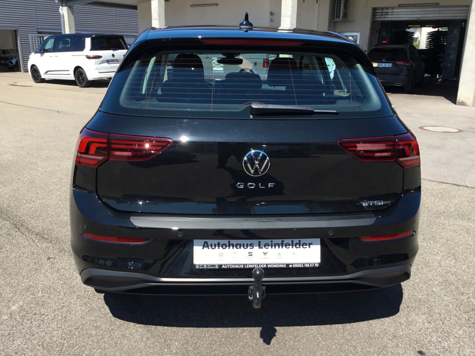 Fahrzeugabbildung Volkswagen Golf 1.5 eTSI DSG Life+AHK+LED+Kamera+Navi