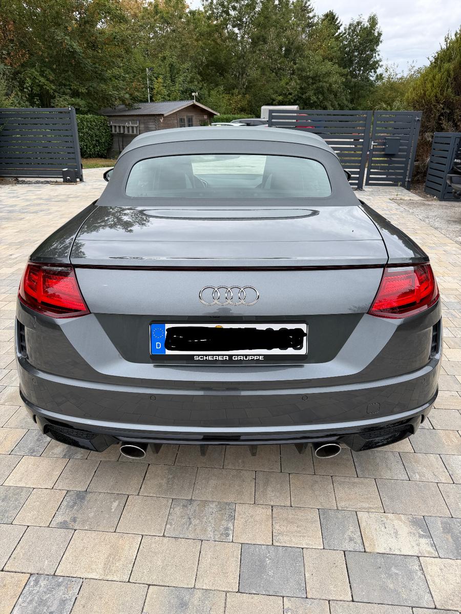 Audi TT 45 TFSI S tronic Roadster  im Neuzustand