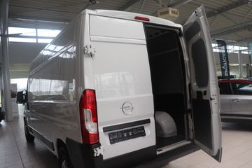 Fotografie des Opel Movano 2.2 D L3H2 2WD Edition