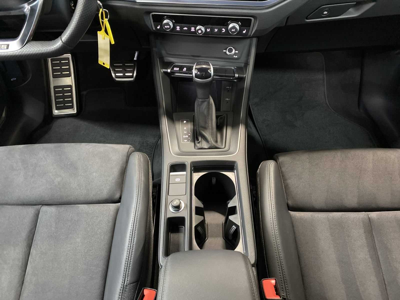 Audi RSQ3 - Bild 14