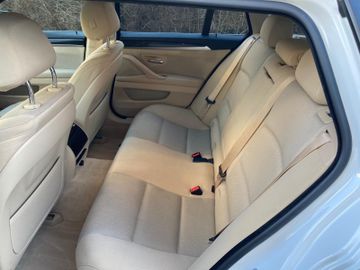 BMW 520 - 12