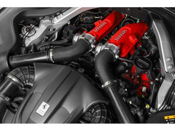 صورة 10 لـ 2021 Ferrari ROMA