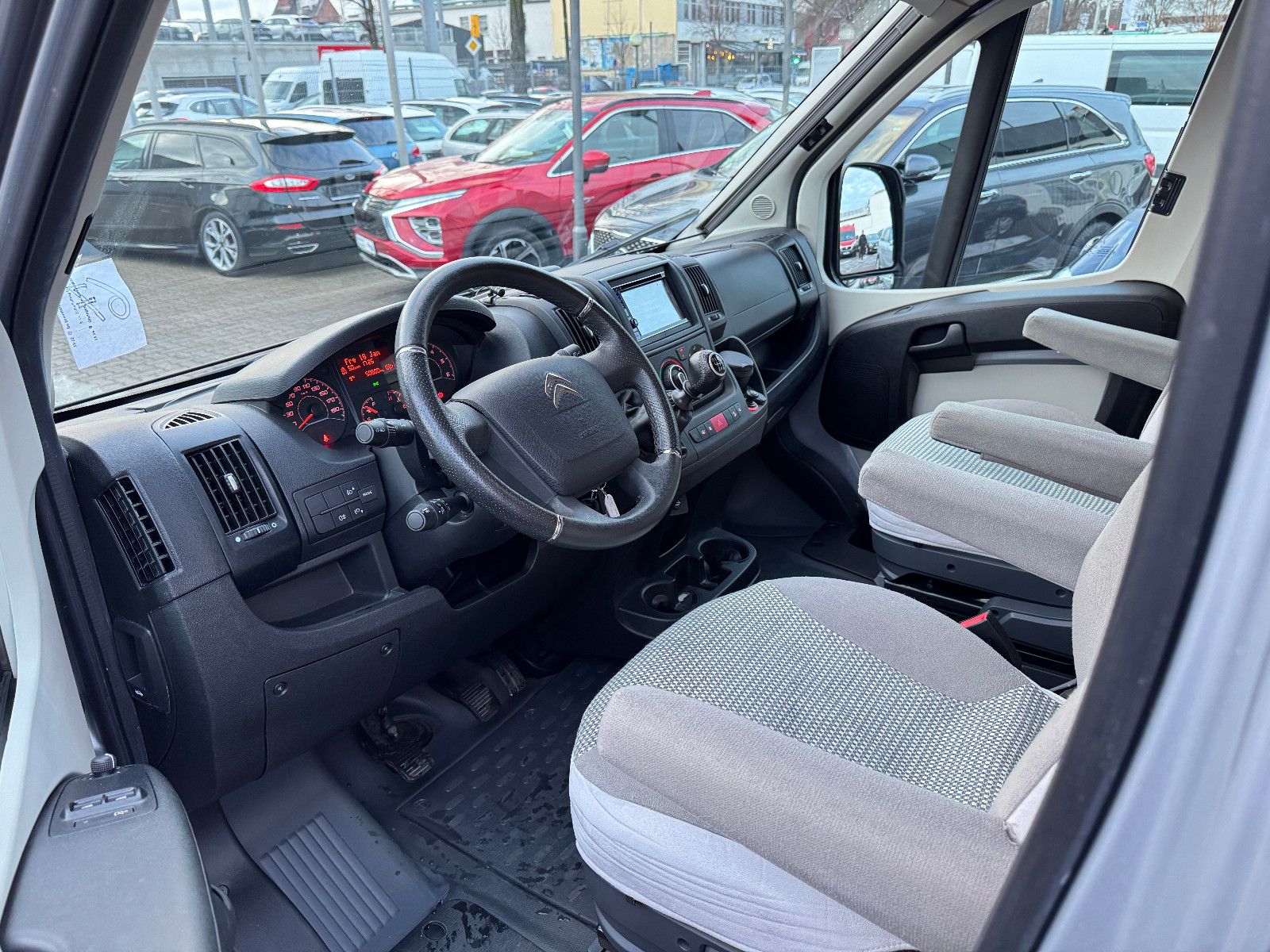 Fahrzeugabbildung Pössl 600 2WIN R PLUS CITROEN RAUMBAD VOLL SCHECKHEFT