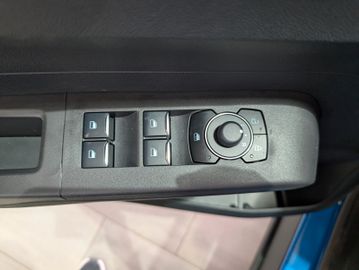 Ford Tourneo Courier Titanium WipaAHK 5JGarantie!