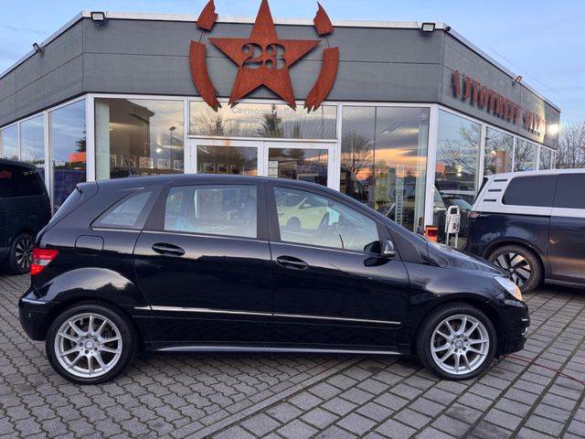 Mercedes-Benz B 180 B-Klasse *Automatik*Navigation*SH*WR*