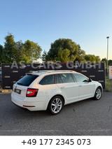 Skoda Octavia Combi 2.0 TDI *BUSINESS PAKET*SHZ HINTEN - Skoda Octavia: Business