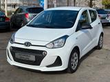 Hyundai i10 Pure, Ganzjahresreifen - Hyundai i10 Gebrauchtwagen in Bremen