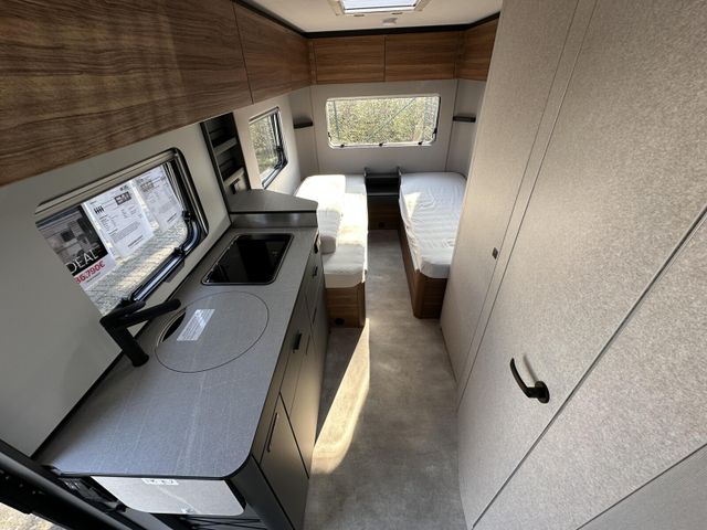 HYMER  ERIBA  HYMERCAR Eriba Novaline 495 GFKFahrradtrgBATTERAMBIENT