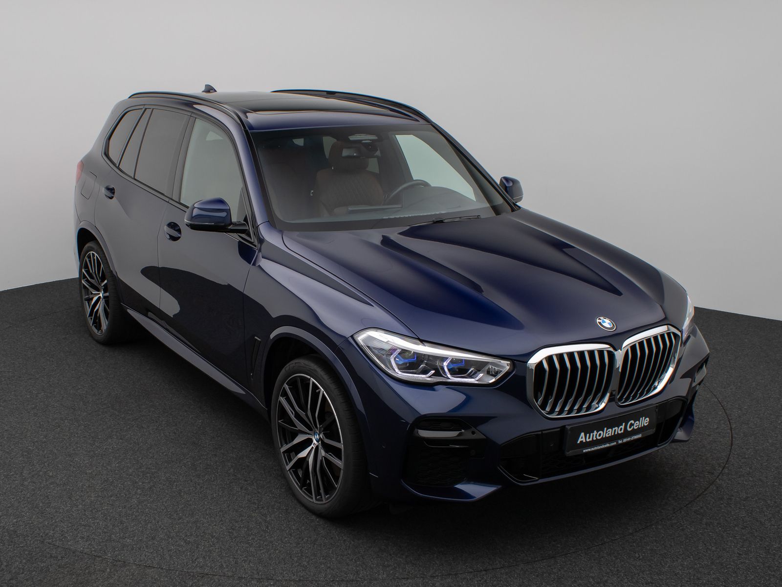 Fahrzeugabbildung BMW X5 xD40d M Sport Panorama Laser 360°B&W HUD 22"
