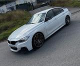 BMW F30 316i 216 Ps - BMW 216: Limousine