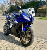 Yamaha YZF-R6 - YAMAHA BLAU R6