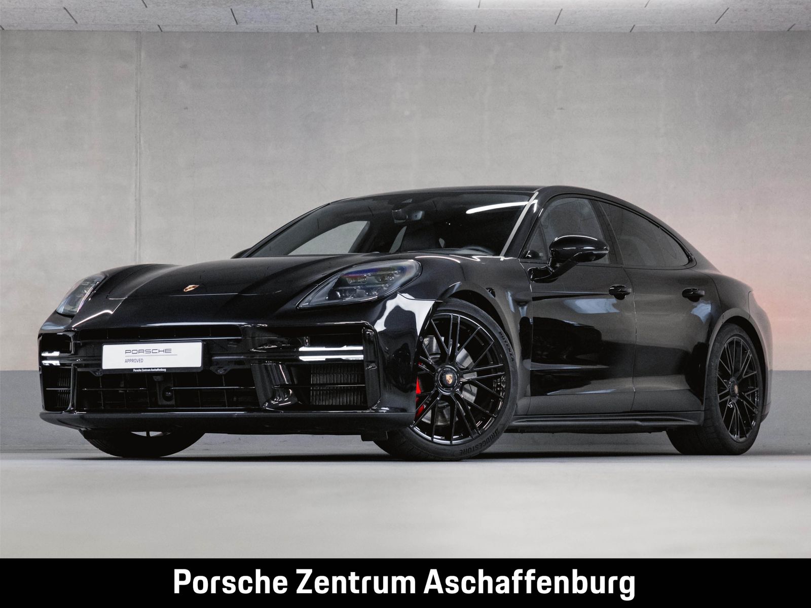 PORSCHE Panamera GTS Panoramadach Head-Up Display