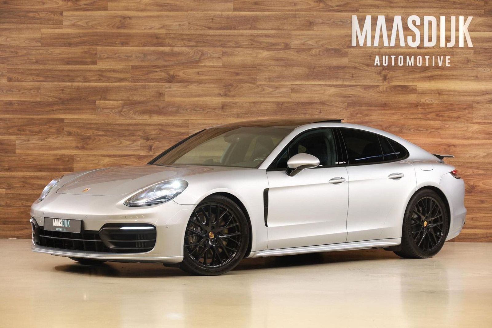 Porsche Panamera 2.9 4 E-Hybrid|Pano|Chrono|Dealer|Camer