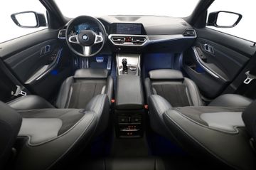BMW 330d xDrive Touring M Sport PANO HUD RFK AHK 19"